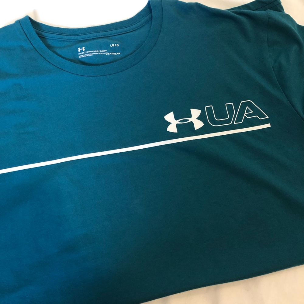 Men’s large Under Armour T-shirt